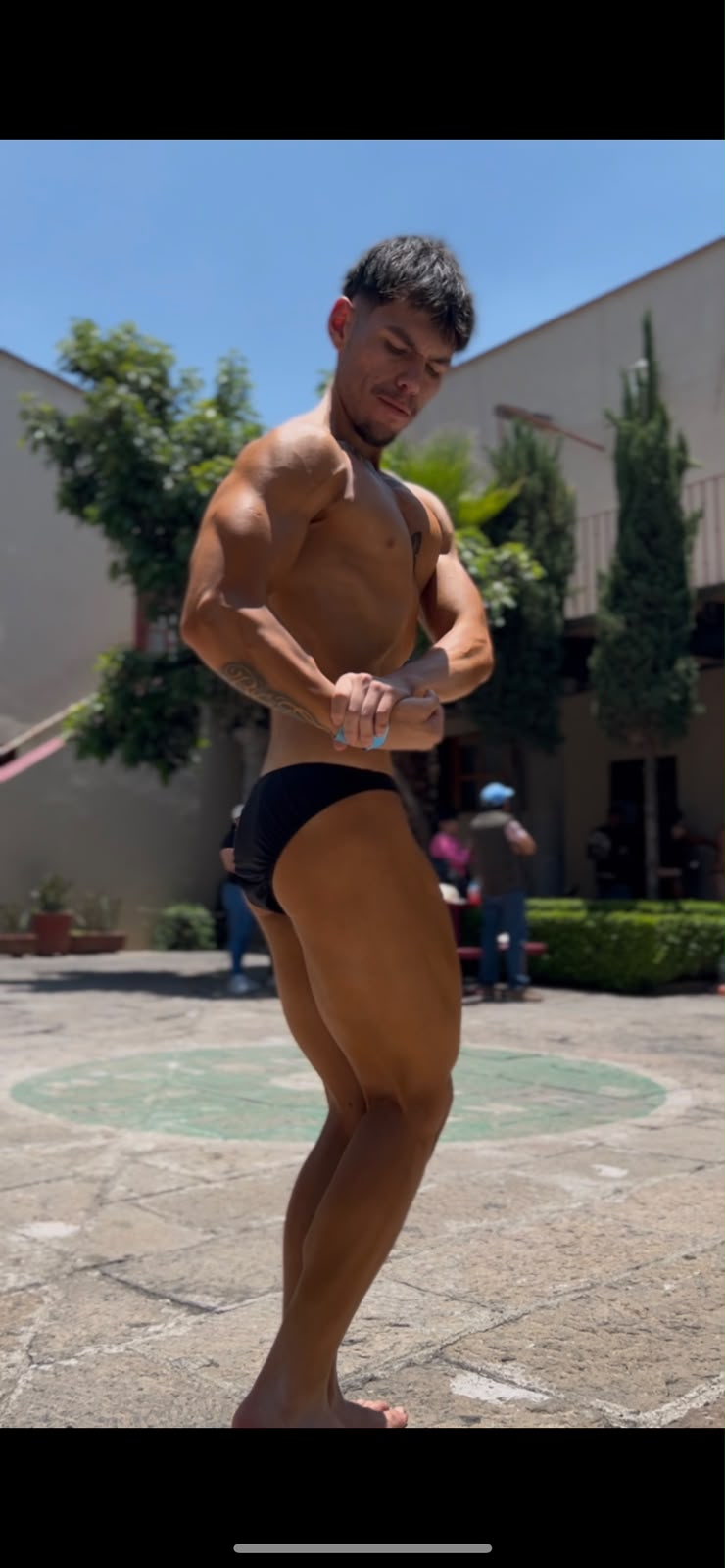 Pose de competencia al aire libre